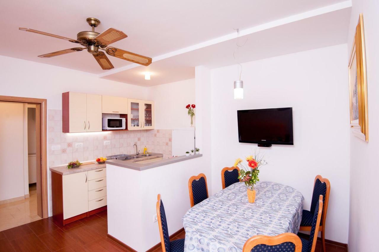 Apartmani Galija 皮萨克 外观 照片