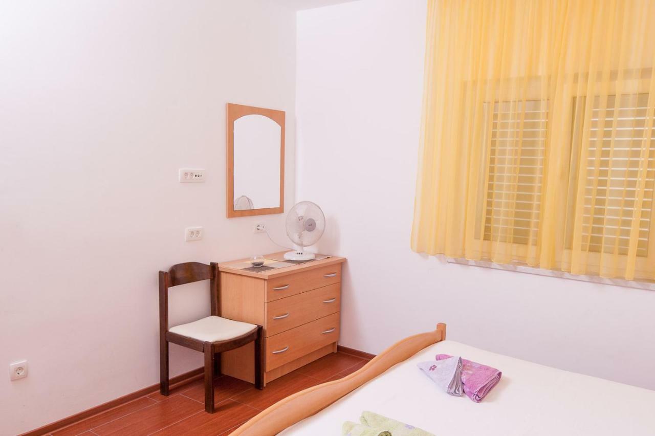 Apartmani Galija 皮萨克 外观 照片